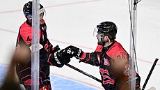 Debut a gól. Nová spar�anská posila Michael �pa�ek oslavuje vst�elenou branku.