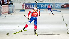 Tereza Voborníková p�ijí�dí do cíle sprintu v Kontiolahti.