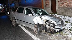 Nabouraný v�z �koda Octavia Combi, který ukradl osmnáctiletý zdrogovaný mu� bez...