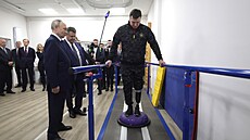 Ruský prezident Vladimir Putin p�i p�íle�itosti úterního Mezinárodního dne osob...