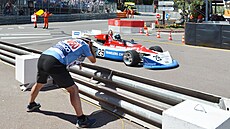 Roman Klemm v akci. V Monaku fotí Grand Prix historických voz�.