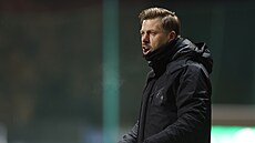 Trenér Hradce Králové David Horej bhem utkání s Bohemians.