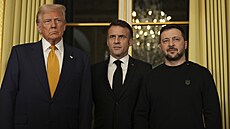 Příští americký prezident Donald Trump se v Paříži sešel s francouzským...