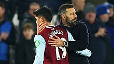 Ruud van Nistelrooij po premiée na lavice Leicesteru a Edson Álvarez z West...