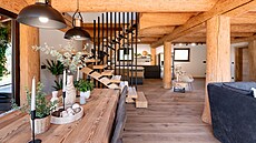 Zastav�ná plocha domu je 165 metr� �tvere�ních. 