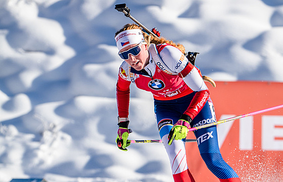 Markéta Davidová b�hem sprintu v Hochfilzenu.