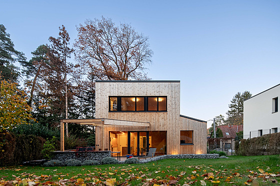 Tvar devostavby architekt eil s ohledem na umístní ve starí chatové...