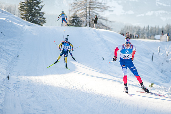 Joná� Mare�ek na trati sprintu v Hochfilzenu