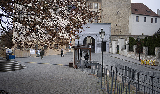 Kontrolní stanovi�t� na Pra�ském hrad�.