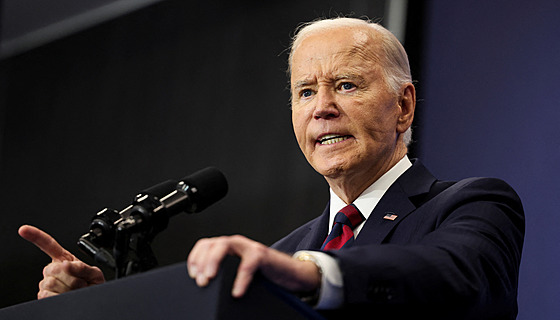 Americký prezident Joe Biden ve Washingtonu komentuje ekonomiku. (10. prosince...
