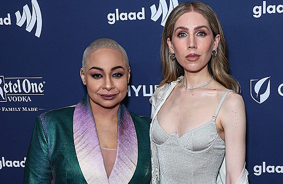 Raven-Symoné a její žena Miranda Maday (Los Angeles, 31. března 2023)