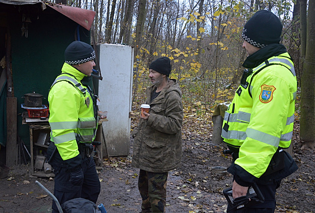 V zimní období podnikají ostravtí stráníci astjí kontroly míst, ve kterých...