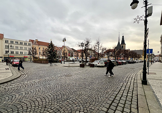 Na Mírovém námstí u provoz jednosmrný je. (prosinec 2024)