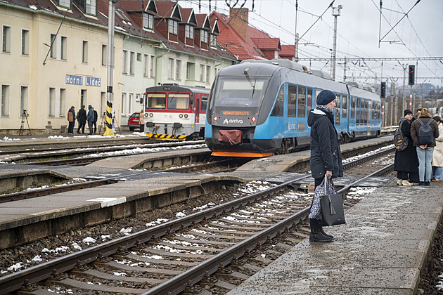 Trať ze Vsetína na Slovensko uzavře oprava, místo vlaků pojedou autobusy
