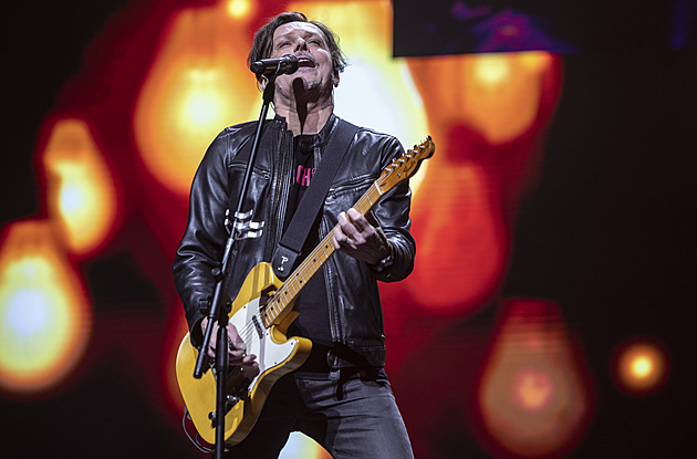 Chinaski özel bir yaz turuna hazırlanıyor