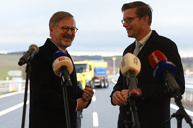 Řidičům se otevřel nový úsek D4. Cestu z Prahy do Písku zkrátí o desítky minut