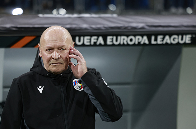 Tahle porážka nám neublíží, posílí nás. Jsem hrdý, řekl Koubek po boji s United