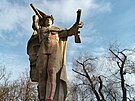 Socha sovtskho vojka v litomickch Jirskovch sadech (prosinec 2024)