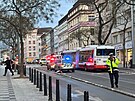 Policie uzavela Francouzskou ulici z dvodu nlezu podezelho pedmtu. (19....