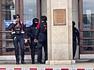 Policie hled v centru Prahy ozbrojenho mue. Hld i fakulty