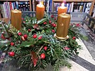 �tená�ka Petra pojala leto�ní váno�ní výzdobu sportovn�. Adventní v�nec...