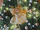 I s tatínkem spole�n� vyrobili hned n�kolik pohádkových adventních v�nc�.