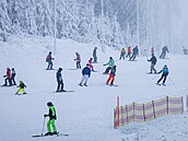 Zahájení lyaské sezony ve skiareálu na Jetdu. (14. prosince 2024)