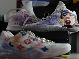 Basketbalistka Jayda Nobleová ozdobila jeden pár také podobiznou v sou�asnosti...