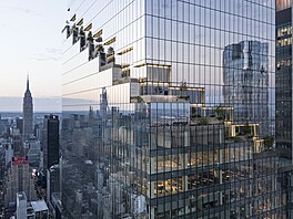 S výkou 314 metr nepatí v New Yorku k  nejvyím budovám. Proto The Spiral...