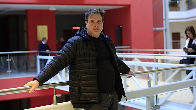 Tom Vank, manel brnnsk primtorky Markty Vakov, u Mstskho soudu v Brn. Pokrauje projednvn kauzy kolem pidlovn nebytovch prostor v ulici Hlinky 46 a Hlinky 46a. (12. prosince 2024)