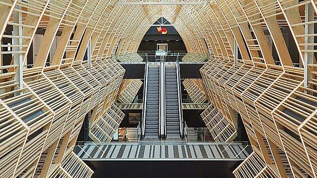 Obchodn� centrum Foxtown v obci Mendrisio