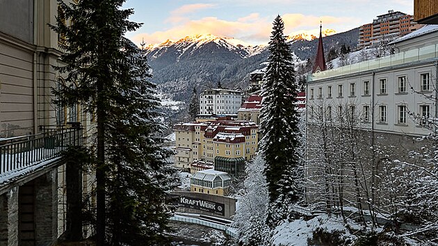 Vodop�d Gasteiner Ache prot�k� p��mo centrem Bad Gasteinu.