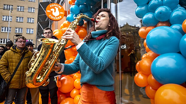 Otev�en� nov� pobo�ky fastfoodu Popeyes na Praze 5  And�l (19. prosince 2024)