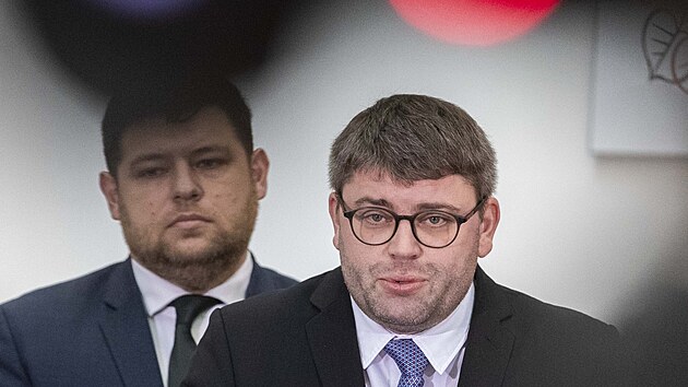 ��f poslanc� TOP 09 Jan Jakob a poslanec KDU-�SL Karel Smetana