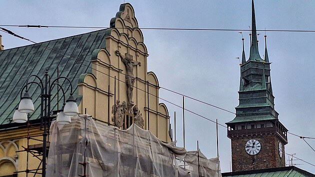 Dlnci finiuj s opravou kostela sv. Bartolomje v Pardubicch.