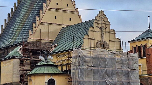 Dlnci finiuj s opravou kostela sv. Bartolomje v Pardubicch.