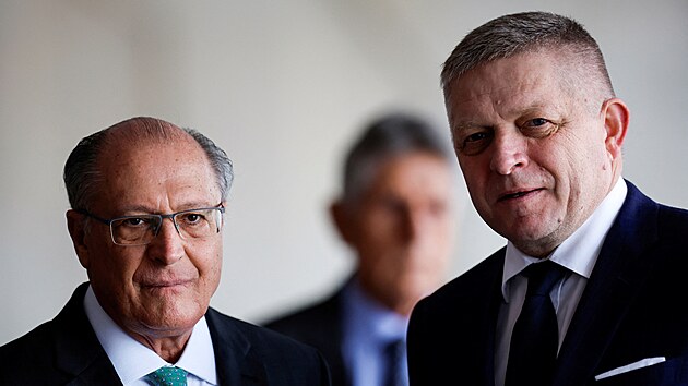 Viceprezident Braz�lie Geraldo Alckmin uv�tal v hlavn�m m�st� slovensk�ho premi�ra Roberta Fica na ofici�ln� n�v�t�v�. (10. prosince 2024)
