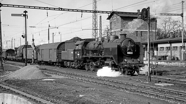 Lokomotiva 534.0147 ve stanici Jihlava (19. b�ezna 1968)