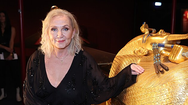 B�ra Basikov� na v�stav� Tutanchamon v pra�sk�ch Let�anech (6. prosince 2024)