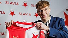 Talentovaný fotbalový záloník Filip ancl opoutí druholigový FC Vysoina...