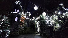 Váno�n� nasvícený Lumpeho hrádek v ústecké zoo