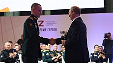 Setkání ruského prezidenta Vladimira Putina s ú�astníky projektu �as hrdin�....