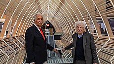 Obchodní centrum Foxtown v obci Mendrisio. Na devnou konstrukci jsme pouili...