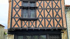 Historické centrum m�ste�ka Saint-Bertrand-de-Comminges na jihu Francie