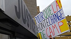 Francouz Dominique Pelicot, který �adu let nechával desítkami mu�� znásil�ovat...