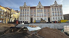 Vyetovatelé zaali vykopávat kosterní ostatky, které nalezl bagrista na...