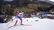 Michal Kr�má� na trati sprintu v Le Grand Bornand