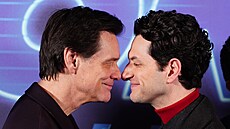 Jim Carrey a Ben Schwartz na slavnostním uvedení filmu Je�ek Sonic 3 v Londýn�...