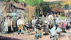 Slovanský betlém zhotovil akademický socha� Václav Cvekl, autorem pozadí je...