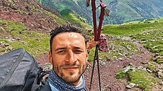 V b�eznu 2022 dokon�il Robin lé�bu a v lét� vyrazil do hor.